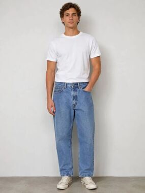Levi’s 550 Relaxed Fit Men’s Jeans W34 L30 Actual 36x29 Blue Denim Distressed